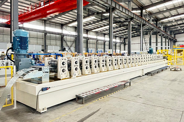 巴西仓储货架冷弯成型设备厂家